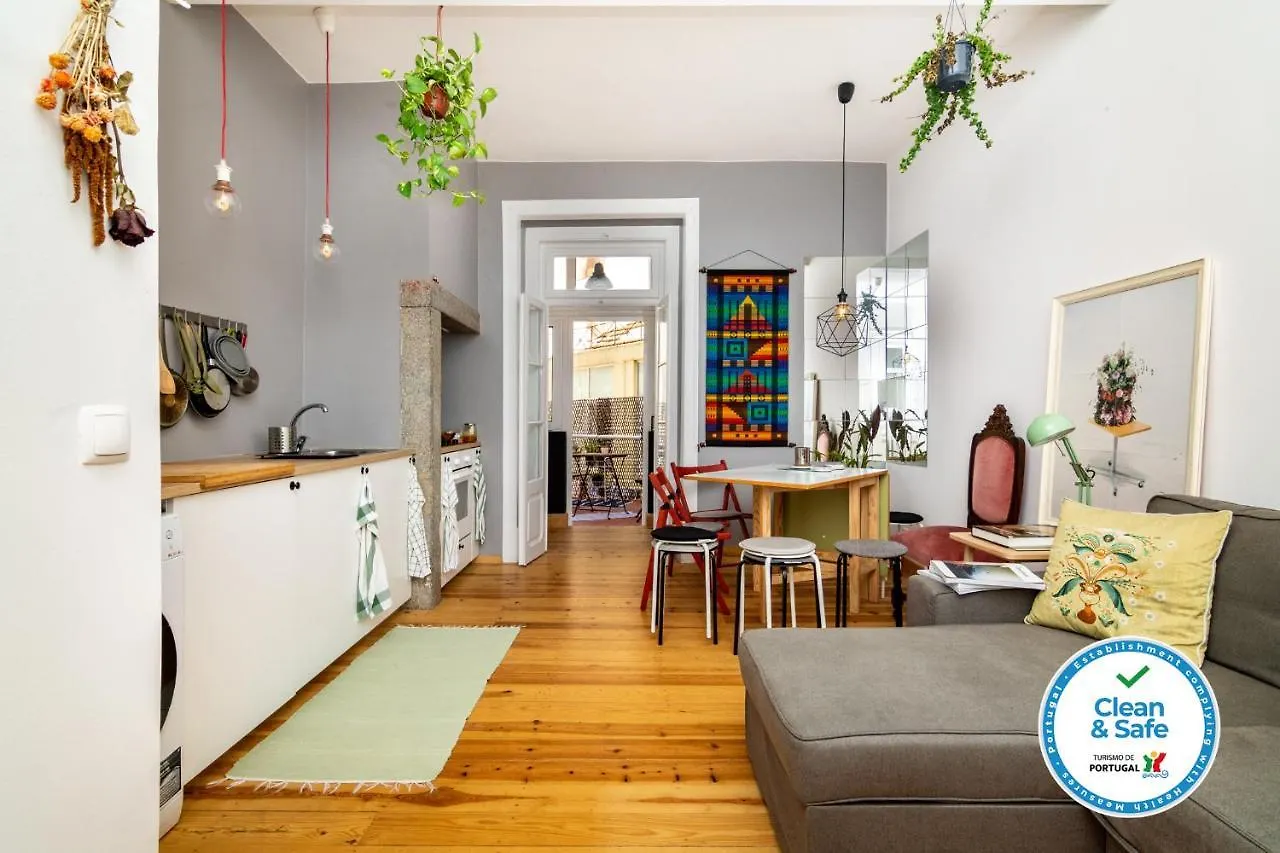 Whome | Graca Hippie Chic Apartment Lisboa